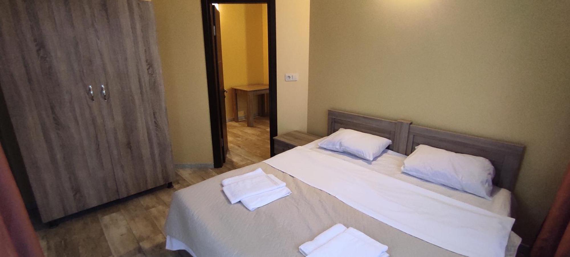 Femily Hotel In Batumi Mareti Str 2 Room photo